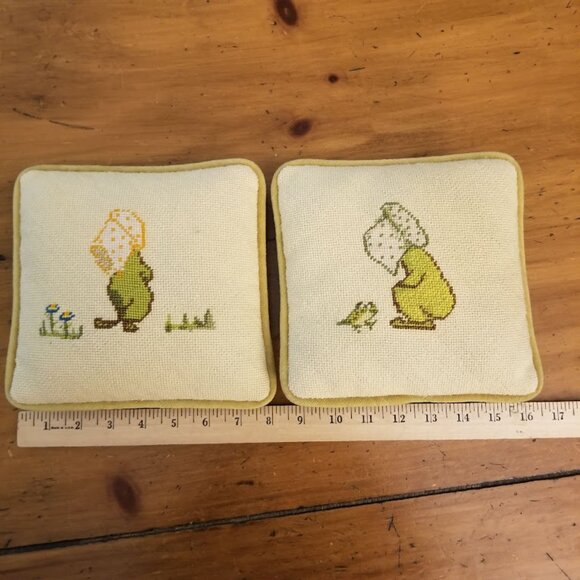 2 Small Pillows, Cross Stitch Frog, Cute Neutral Handmade Primitive Boho Prairie - Picture 6 of 8